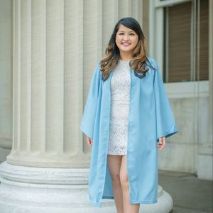 Meet your Posher, Alexia